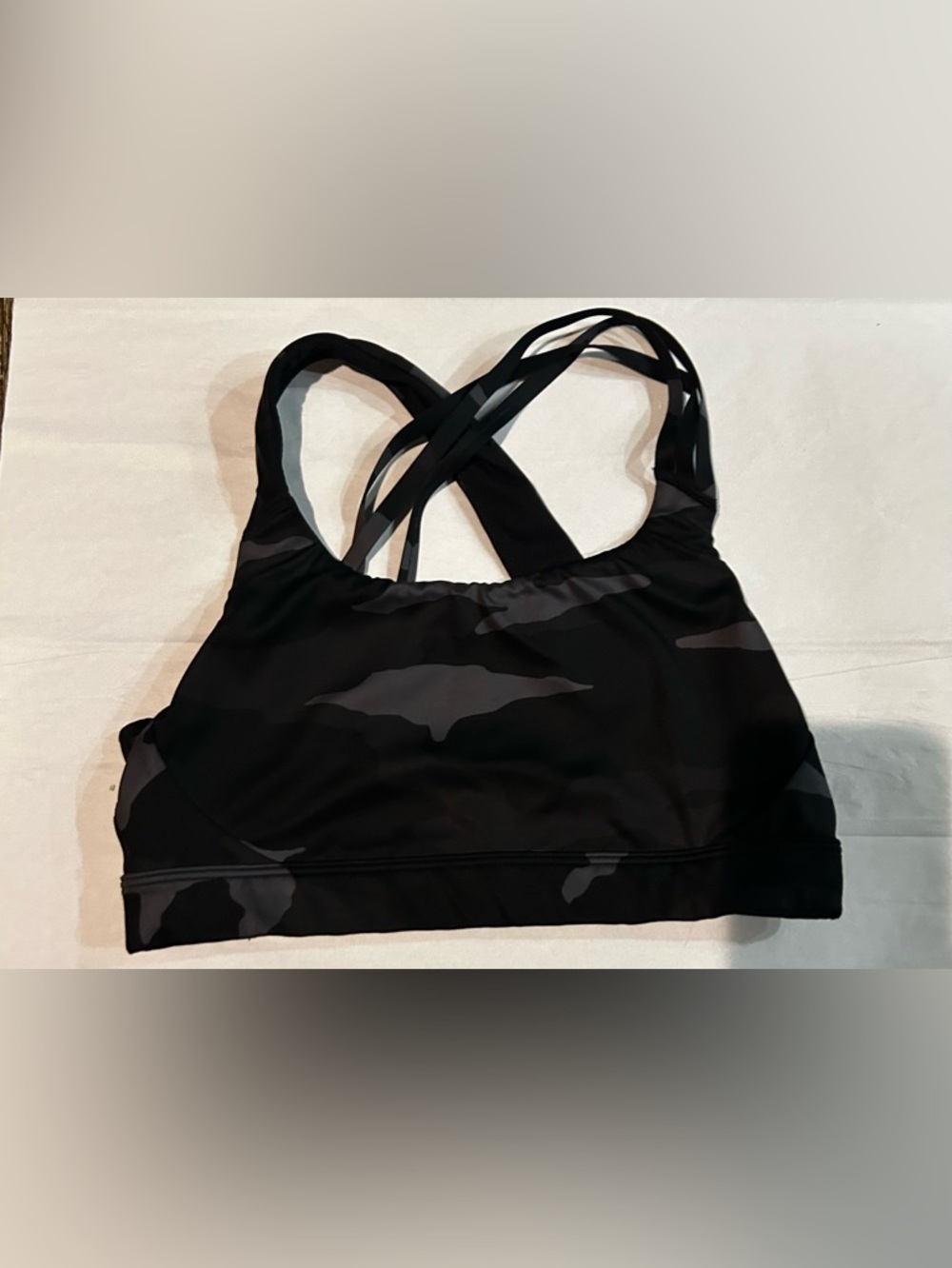 Athleta Run Free Asymmetrical Strappy
Sports Bra Deep Leaf Camo Medium